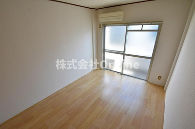 【洋室】 | ラフィーネ小若江