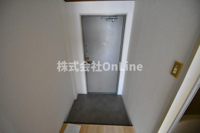 【玄関】 | ラフィーネ小若江