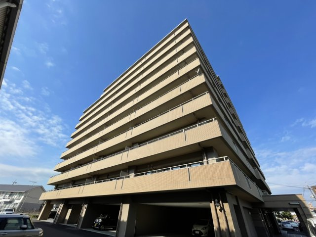 リビンコート西市