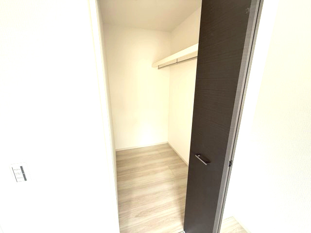 アーバンスタイル前橋市元総社町1期　１号棟の収納|２階洋室2収納です。ウォークインクローゼットです！