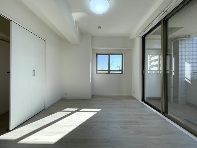 平坦、スーパー・コンビニ近し、独立性角部屋、最強じゃん！な、『クオス上星川』家具付きリフォームの玄関|玄関です