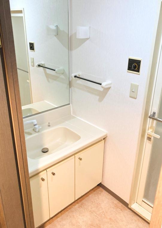 ライオンズマンション千葉みなとの洗面所