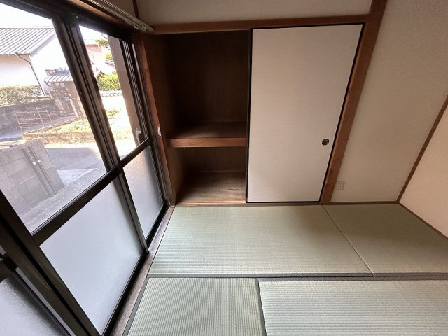 石立町貸家の和室|和室、ちょっとしたくつろぎスペースにいかがでしょうか