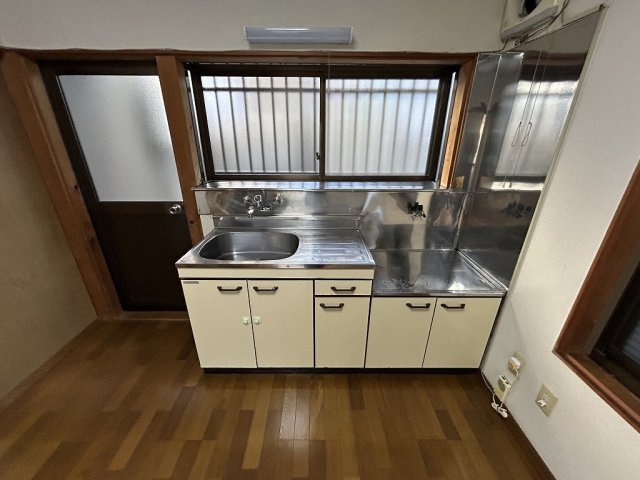 石立町貸家のキッチン|キッチンです