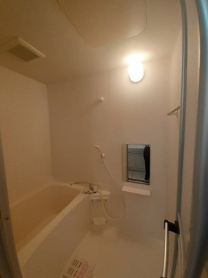 【浴室】 | メゾン・リーブ | 落ち着いた空間のお風呂です