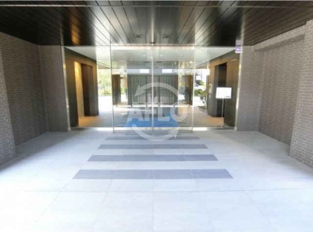 パークナード阿倍野天王寺町南レーヴ(高松小学校区)のエントランス|パークナード阿倍野天王寺町南レーヴ　エントランス