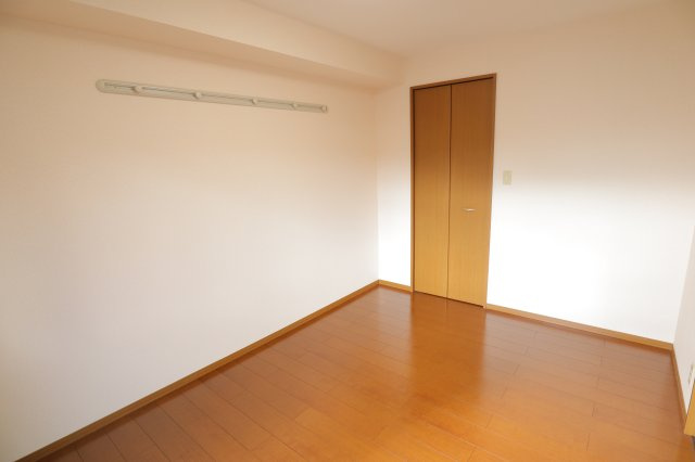 ルミエール南生駒Ⅲの居間・リビング