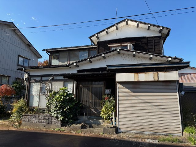 見附市双葉町　中古戸建【商談中】