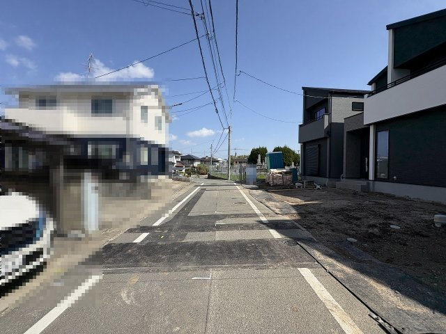 【その他】 | 春日市須玖南7丁目1期　2号棟（全3棟）【仲介手数料無料・0円】 | 現地写真。前面道路です。