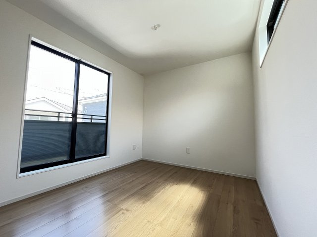 【子供部屋】 | 春日市須玖南7丁目1期　2号棟（全3棟）【仲介手数料無料・0円】 | 施工例。施工例は完成時と異なる場合があります。