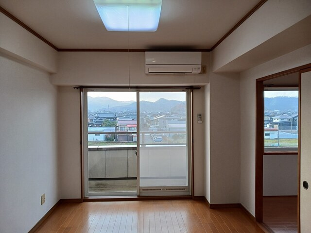 レジデンス家久の居間・リビング