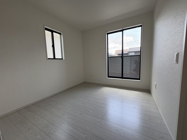 【子供部屋】 | 春日市須玖南7丁目1期　3号棟（全3棟）【仲介手数料無料・0円】 | 施工例。施工例は完成時と異なる場合があります。