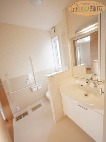 【独立洗面台】 | 明石市魚住町西岡　中古戸建