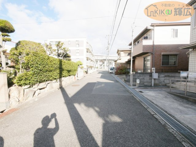 明石市魚住町西岡　中古戸建の周辺