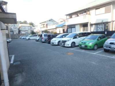 【駐車場】 | レフィナード | 駐車場です