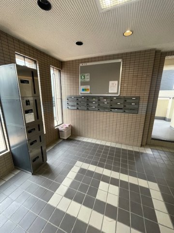メゾンカルムのロビー|清潔なロビーです