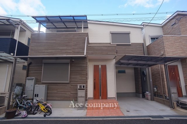 【外観】 | 平野区瓜破東4丁目 | 【築浅！令和3年築☆2階建て♪自家発電システム、ソラエネ「太陽光発電＋エネファーム」完備☆】ローン返済目安：月々約85952円（頭金0円、変動金利0.875％、返済期間40年、ボーナス払い無しで試算）