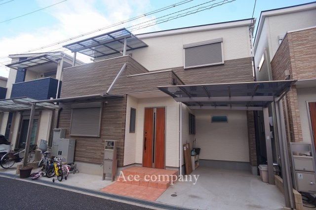 【外観】 | 平野区瓜破東4丁目 | カーポート＋サイクルポート付きです♪