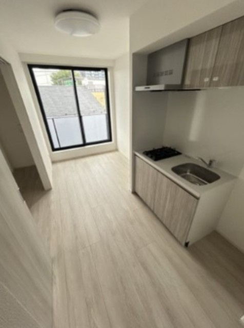 RELUXIA三軒茶屋　ペット相談　分譲　敷金0　ネット無料の居間・リビング