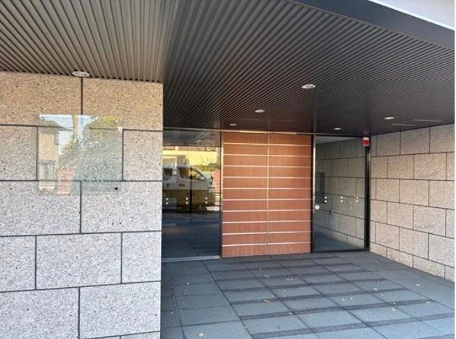 【エントランス】