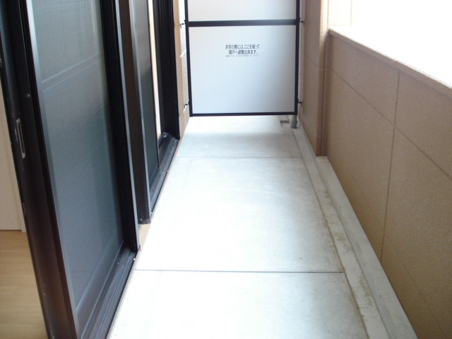 【バルコニー】 | ファミール | ベランダ