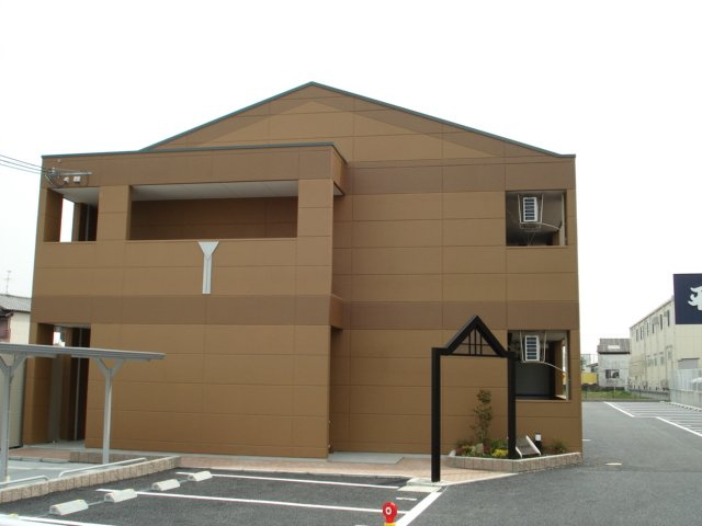 【外観】 | ファミール | 外観写真（昼）