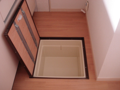 【収納】 | ファミール | 床下収納