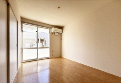 【居間・リビング】 | パークビレッヂＥ | 居間です