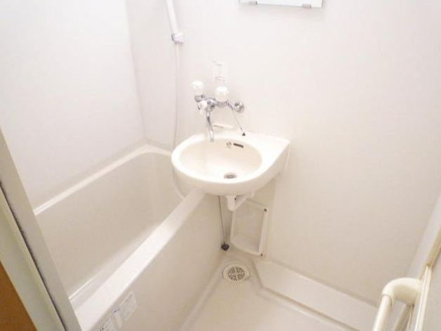 ル・ブランシェの浴室|別室参考写真です