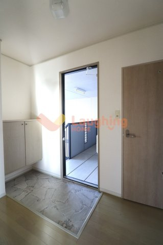 カサグランデⅡの玄関|きれいな玄関です※同タイプのお部屋になります。