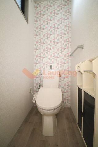 カサグランデⅡのトイレ|落ち着いた色調のトイレです※同タイプのお部屋になります。