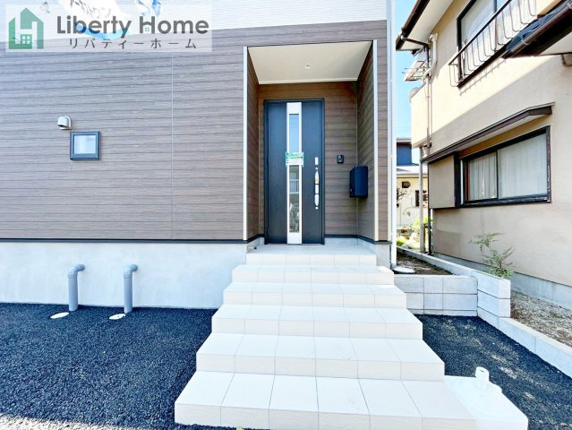 つくば市森の里第7　新築戸建のエントランス