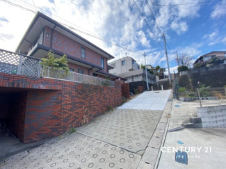 【前面道路含む現地写真】