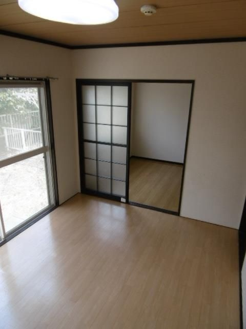 フレグランスＴａｎａｋａの居間・リビング