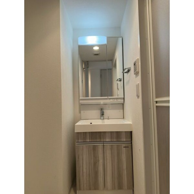 【独立洗面台】 | ワールドアイ大阪ドームシティ 仲介手数料無料