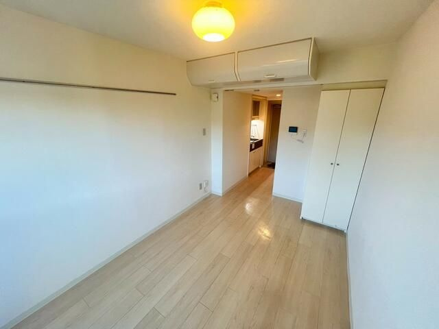 Ｒ　ＦＩＥＬＤＳ　ＧＹＯＴＯＫＵの寝室