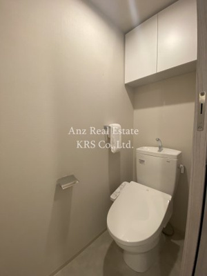 【トイレ】 | プレディアコート本町 | ゆったりと広めのトイレ