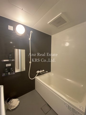 【浴室】 | プレディアコート本町 | 雨の日でも安心！浴室乾燥機付き！