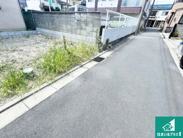 高槻市明野町　第1期　売土地の前面道路含む現地写真|周辺は落ち着いた街並みの住宅地！子育てがしやすい住環境です！