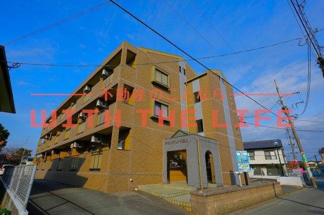 アザレアハイツ葉山【10,000円キャッシュバック対象物件】の外観|おしゃれな外観です