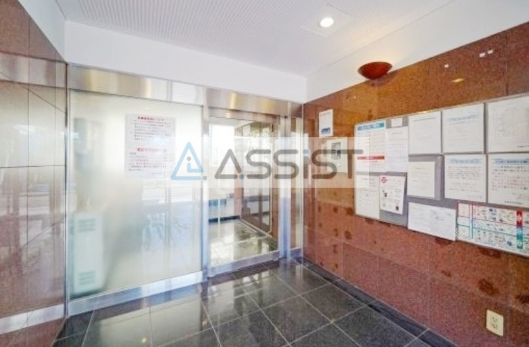 ハイタウン目黒第２のロビー