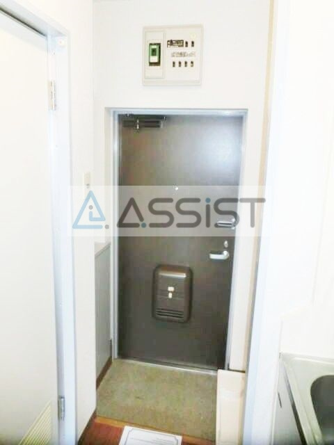 ハイタウン目黒第２の玄関