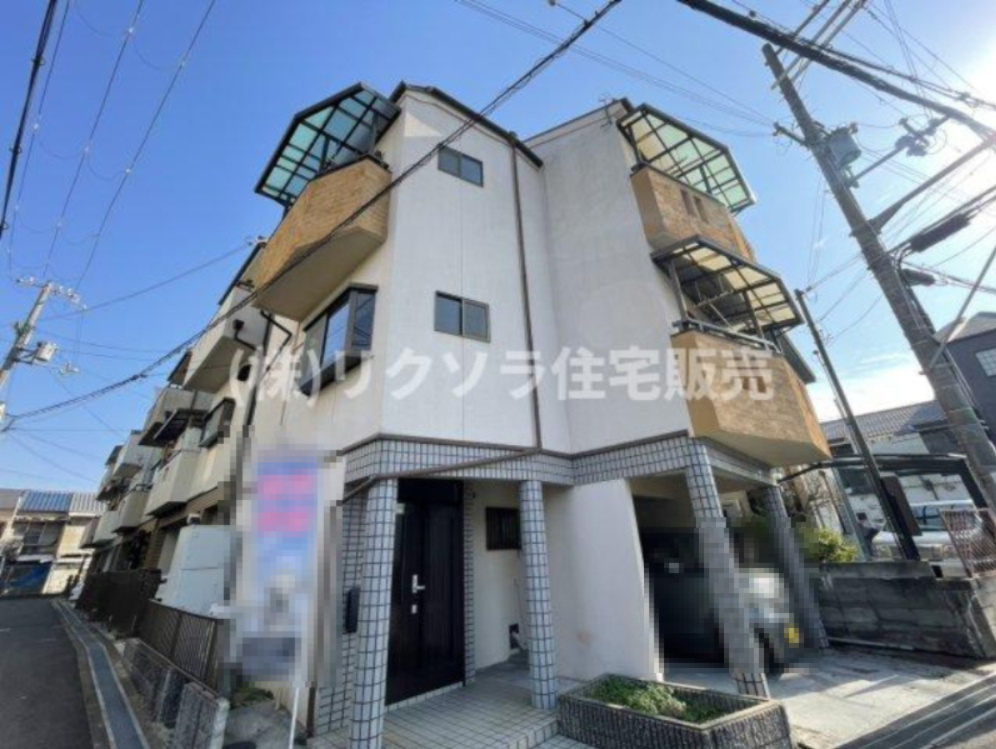 緑町　中古一戸建ての外観|新しい生活にいかがでしょうか？外観はお住まいの顔になります。こだわりたいポイントですね。外壁塗装や屋根塗装のご相談も承っております。
■現地内覧・資金計画相談・住宅ローン相談もお問合せ受付中■