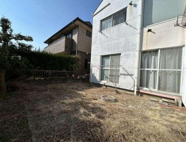 【中古】鶴ヶ島市松ヶ丘５丁目中古住宅の庭|広々したお庭です！