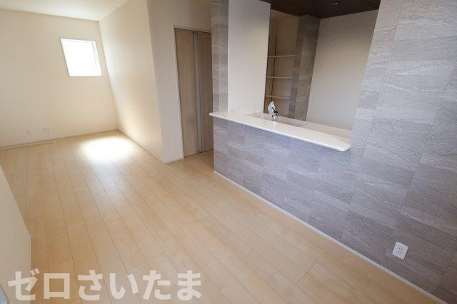 《仲介手数料無料》浦和区領家５丁目10-15新築一戸建てリーブルガーデン