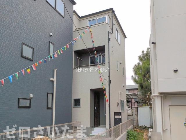 《仲介手数料無料》浦和区領家５丁目10-15新築一戸建てリーブルガーデンの外観