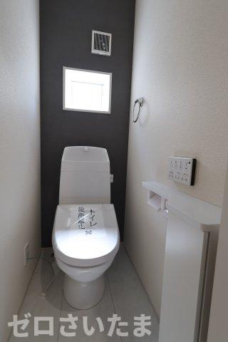 《仲介手数料無料》浦和区領家５丁目10-15新築一戸建てリーブルガーデンのトイレ|3階