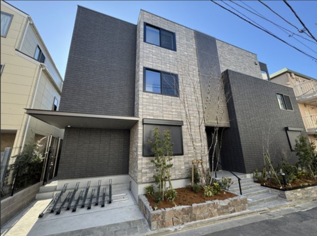 メゾン・クレール　駅近　角部屋　敷金0　防犯カメラ