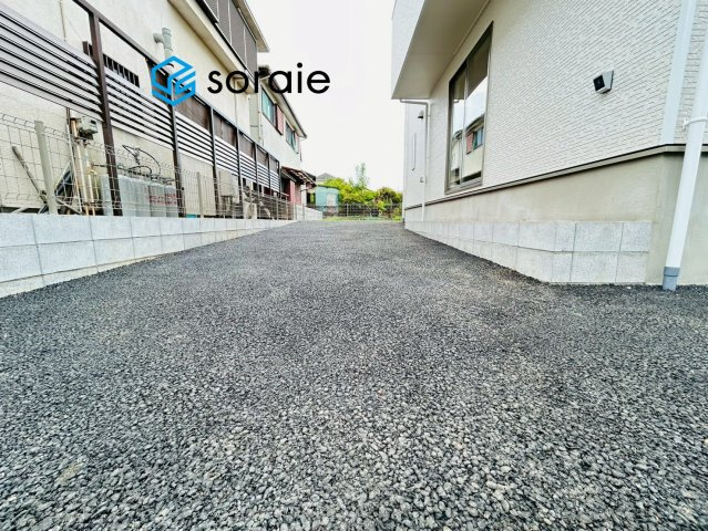 CRADLE GARDEN 所沢市荒幡第22　全１棟の駐車場|令和8年4月27日撮影。