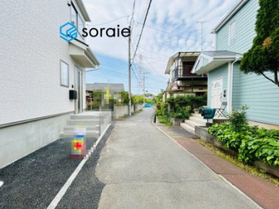 CRADLE GARDEN 所沢市荒幡第22　全１棟の前面道路含む現地写真|令和8年4月27日撮影。
